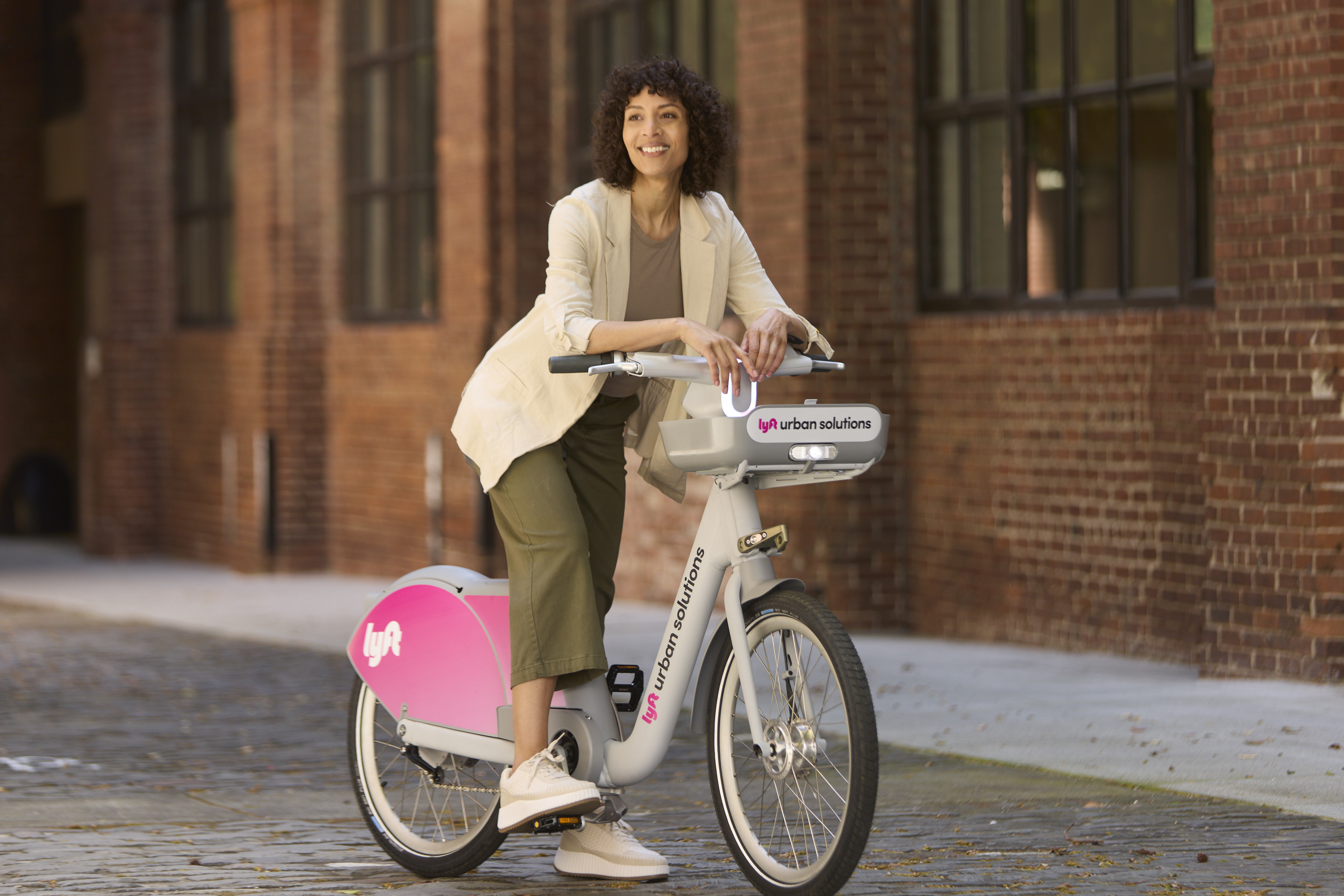 Lyft_Metro-5114.jpg (1.14 MB)